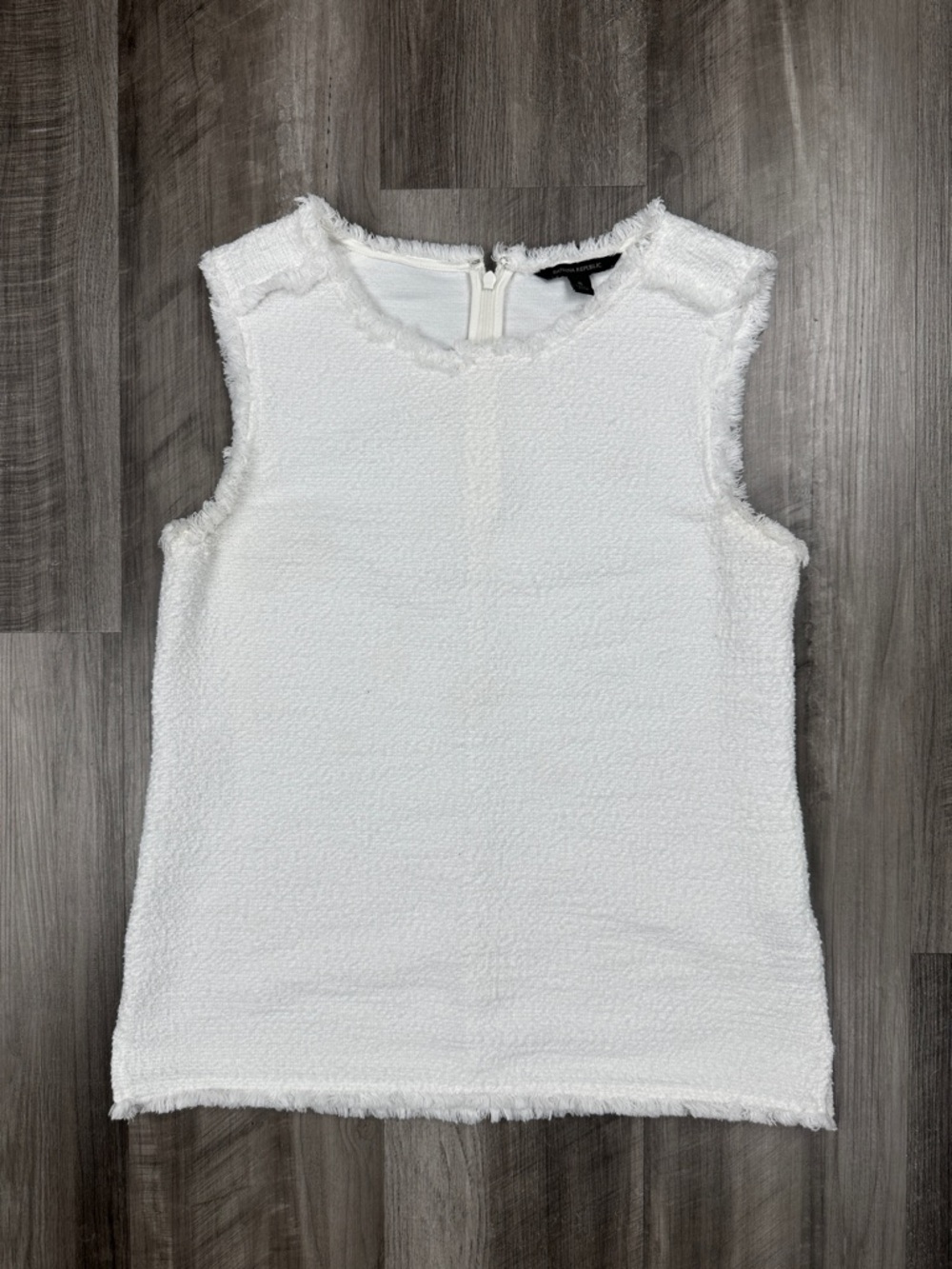 Banana Republic White Textured (tweed style) Sleeveless Tank Top